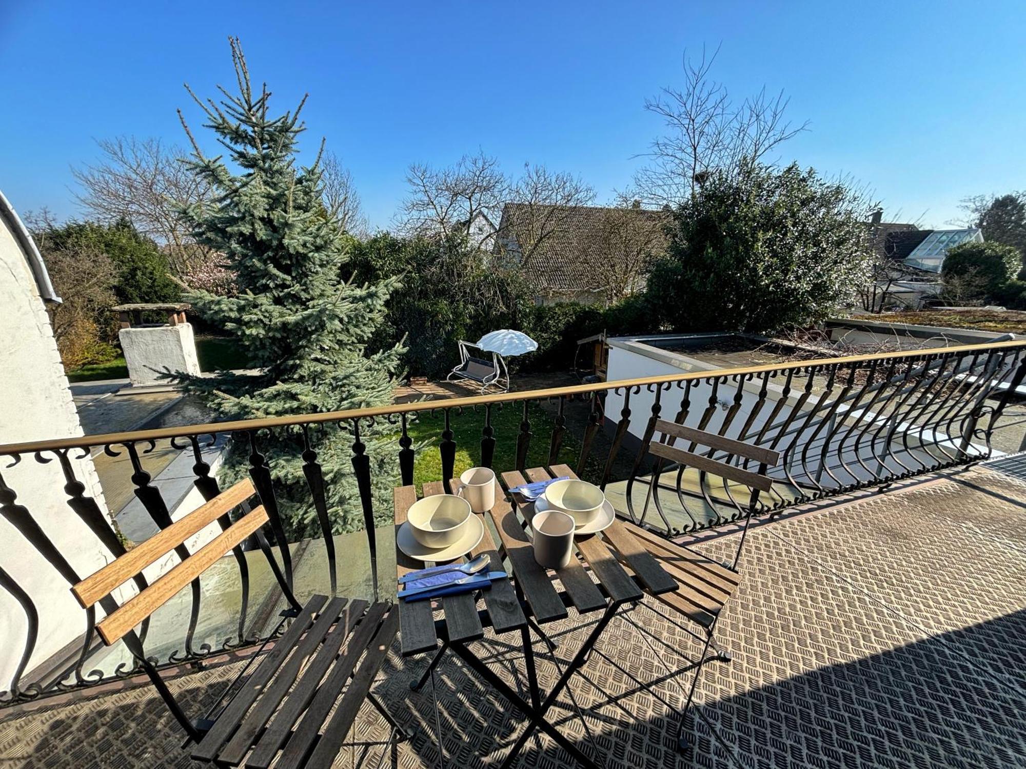 Quiet Garden-view Studio Appartement *